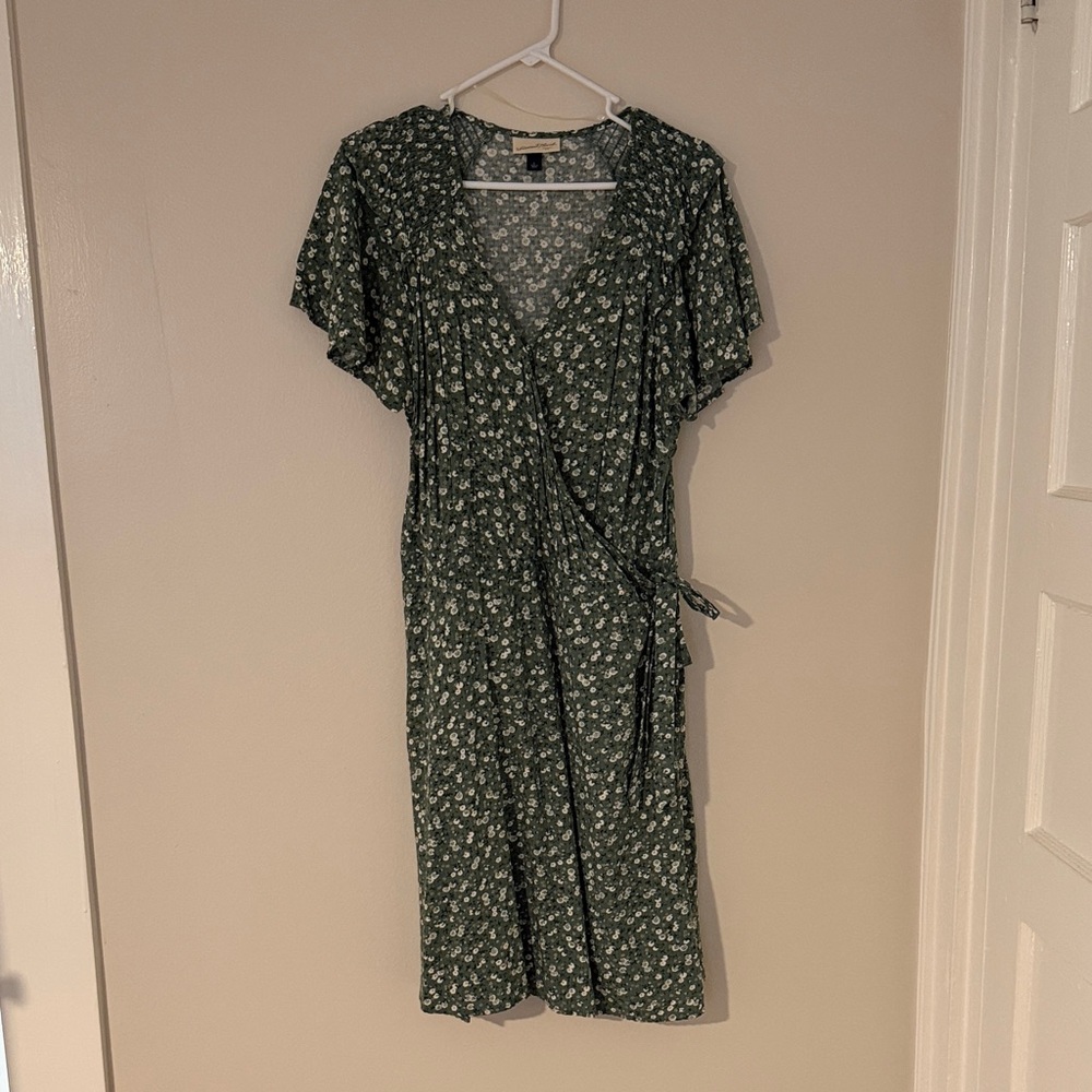 Universal Thread Green Floral Wrap Dress